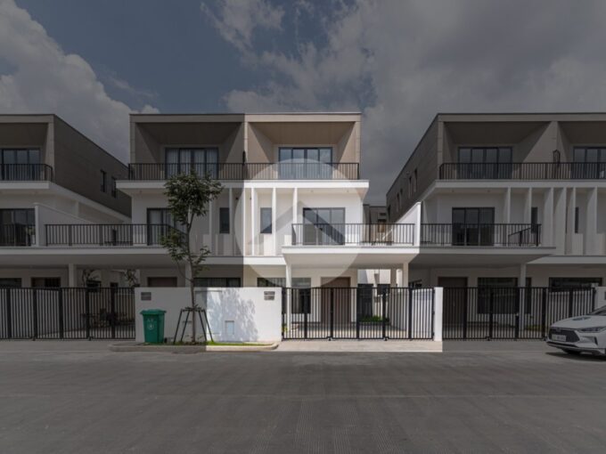 4 Bedroom Villa Plus Thom For Sale - Borey Chankiri
