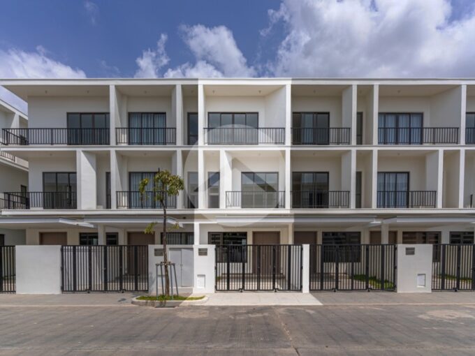 3 Bedroom Villa Kon Kat Laor For  Sale - Borey Chankiri