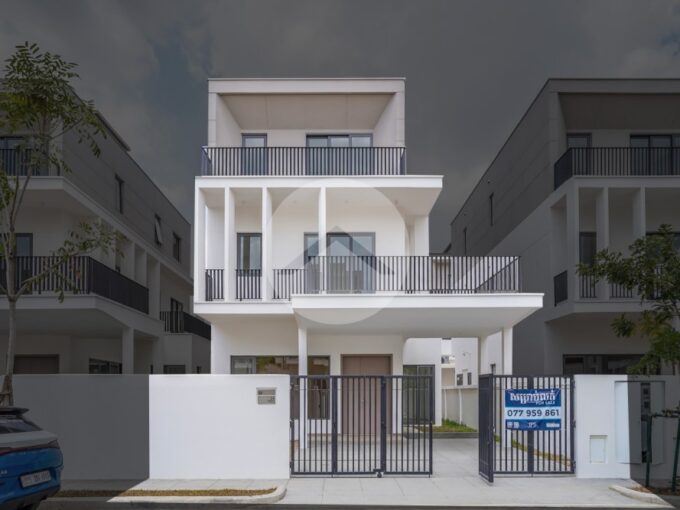 4 Bedroom Villa Klem For Sale - Borey Chankiri