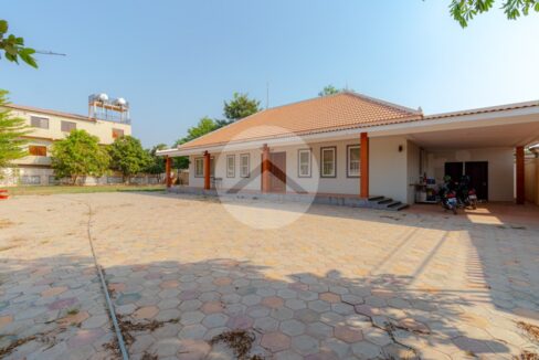2 Bedroom House For Rent - Svay Dangkum