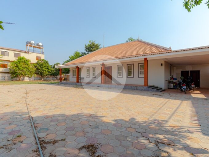 2 Bedroom House For Rent - Svay Dangkum