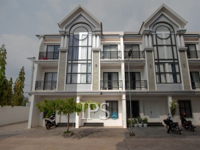 3 Bedroom Flat For Sale - Svay Dangkum