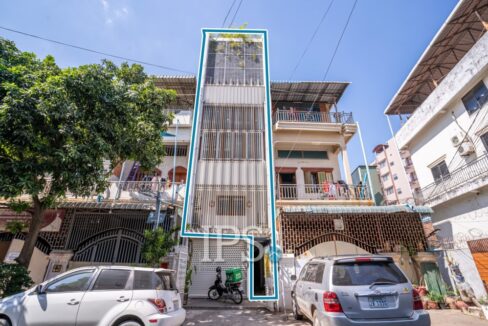 3 Bedroom Townhouse For Rent - Toul Tum Poung 2