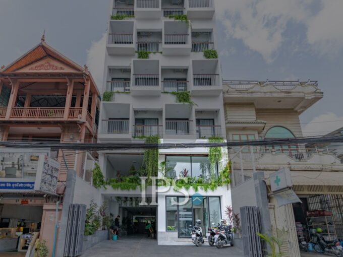 96 Sqm Retail Space For Rent  - BKK3