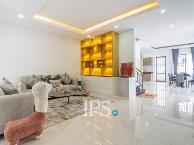 4 Bedroom Twin Villa For Rent - Borey The Flora