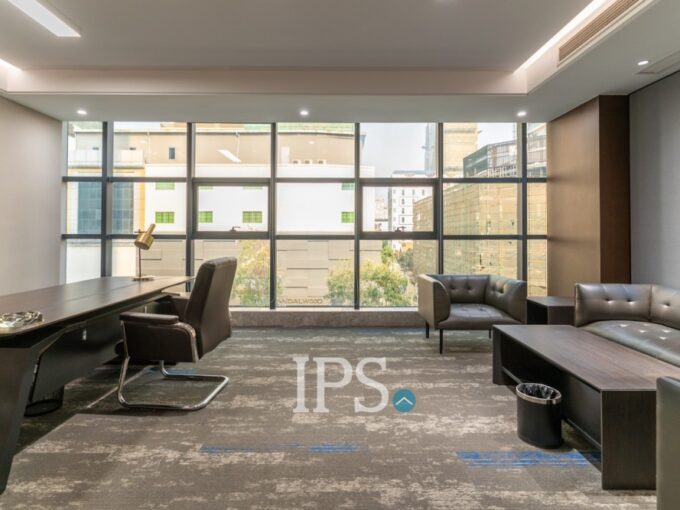 273 Sqm Office Space For Rent - BKK3