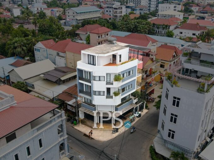 7 Unit Apartment Building For Rent - Svay Dangkum