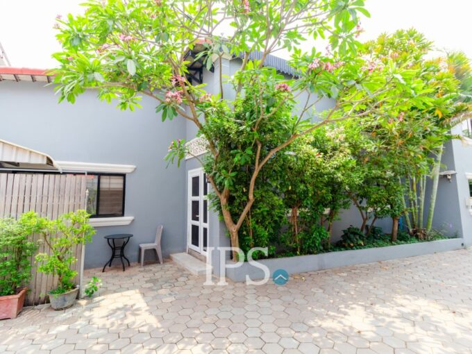 2 Bedroom House For Rent - Slor Kram