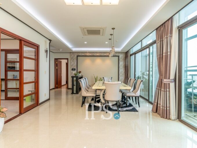 4 Bedroom Penthouse  For Rent - DeCastle Royal