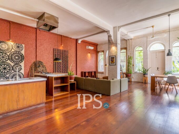 Renovated 2 Bedroom Apartment For Sale - Psa Kandal 1