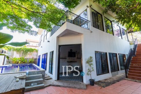 6 Bedroom Villa  For Rent - Svay Dangkum