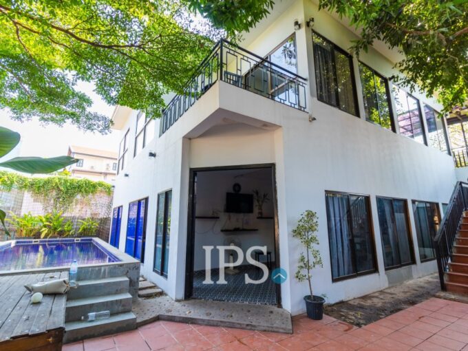 6 Bedroom Villa  For Rent - Svay Dangkum