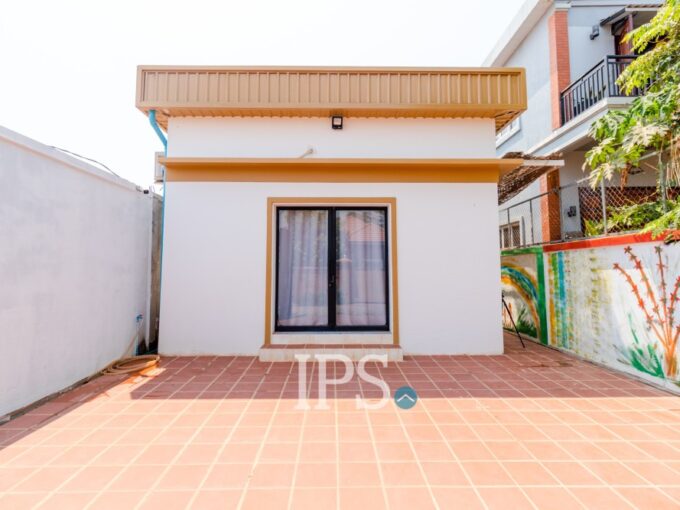 2 Bedroom House For Rent - Svay Dangkum