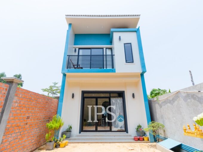 3 Bedroom House For Rent - Sala Kamreuk