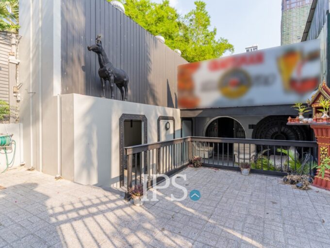 108 Sqm Retail Space For Rent - BKK1
