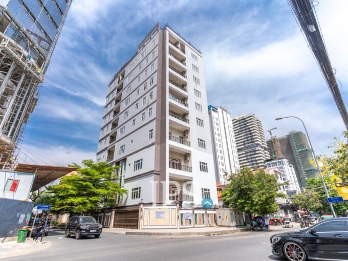 311 Sqm Office Space For Rent - BKK1