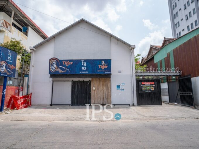 320 Sqm Retail Space For Rent - Toul Tum Poung 1
