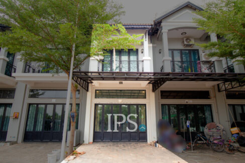 2 Bedroom Flat For Sale - Borey Tourism City