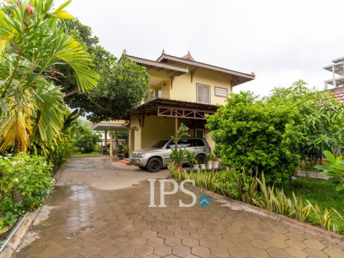 3 Bedroom Weekend Home For Sale - Along Mekong River