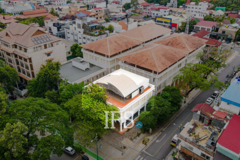 891 Sqm Commercial Building For Rent - Sala Kamreuk