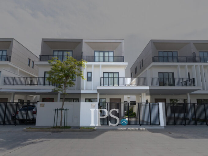 4 Bedroom Villa Plus Thom For Sale - Borey Chankiri
