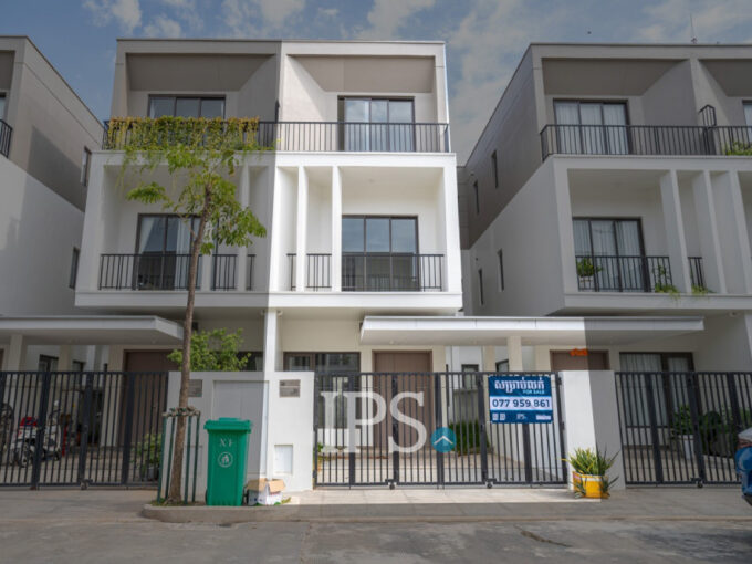 3 Bedroom Villa Plus Touch For Sale - Borey Chankiri