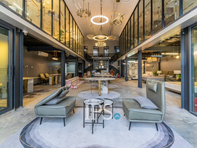 324 Sqm Retail Space For Rent - Boeung Trabek