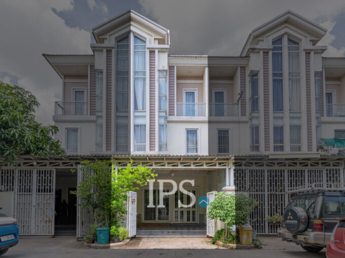 4 Bedroom Villa For Rent - Borey Chip Mong Sensok