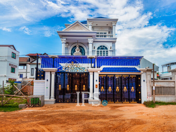 4 Bedroom Villa For Rent - Svay Dangkum