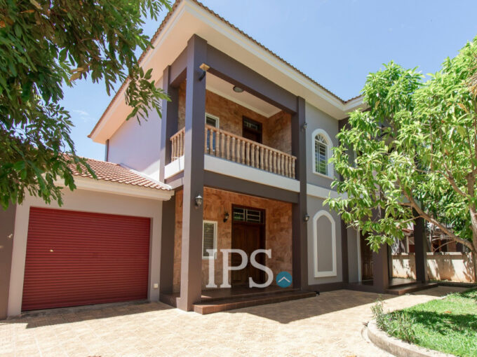 4 Bedroom Villa For Rent - Svay Dangkum