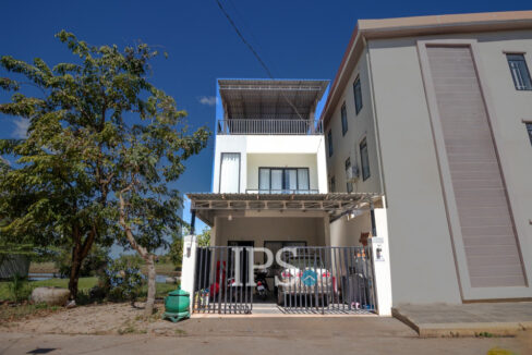 3 Bedroom Villa For Rent -  Prasat Bakong