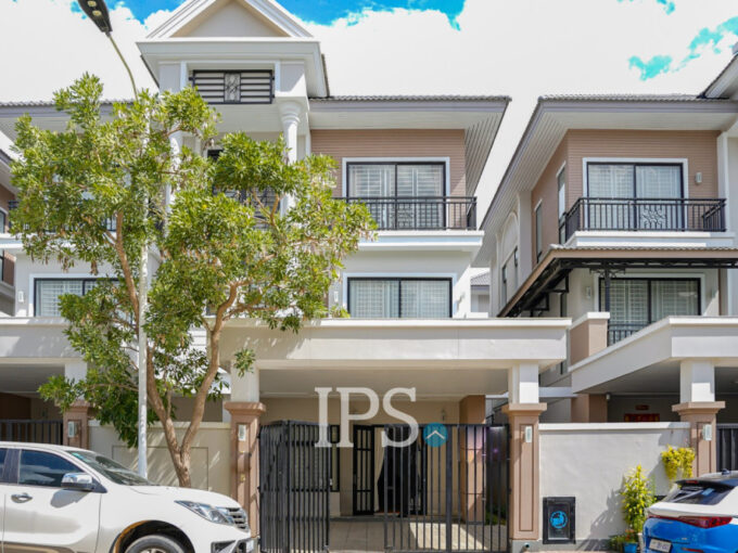 4 Bedroom Villa For Rent - Borey Peng Houth The Star Mera