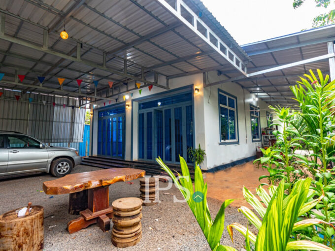3 Bedroom House For Rent - Svay Dangkum