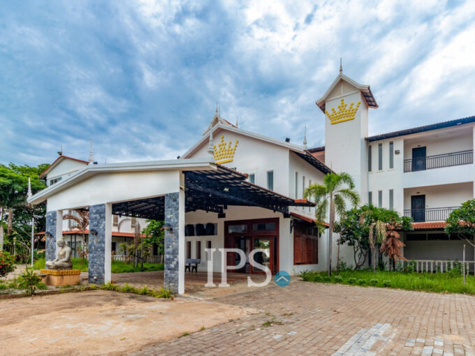75 Bedroom Hotel For Rent - Sra Ngae