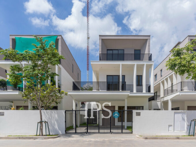 4 Bedroom Villa Klem For Sale - Borey Chankiri