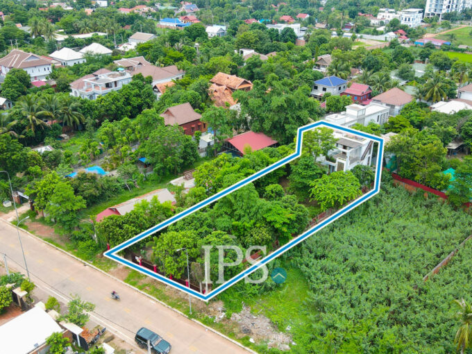 3 Bedroom Villa For Sale - Sala Kamreuk