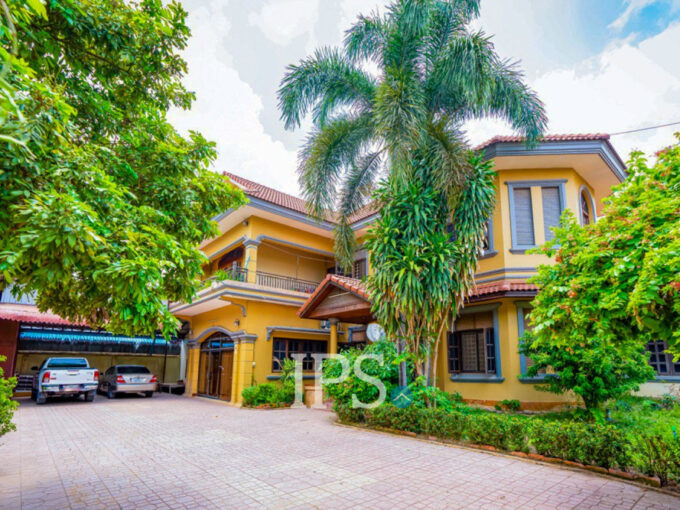 6 Bedroom House For Rent - Svay Dangkum