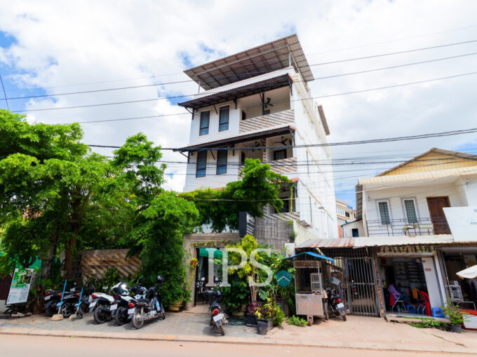 9 Bedroom Guesthouse For Rent - Svay Dungkum