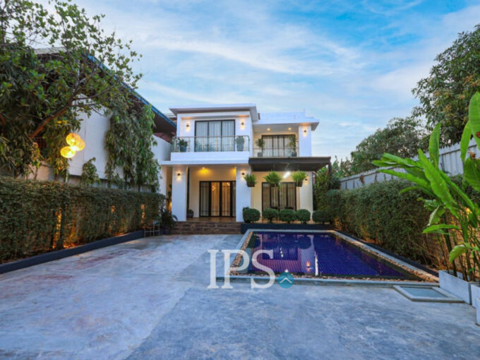 5 Bedroom Villa For Sale - Svay Dangkum