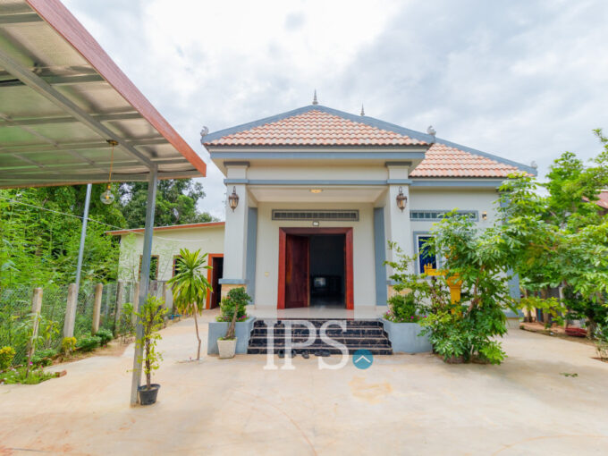 3 Bedroom House For Rent - Svay Dangkum