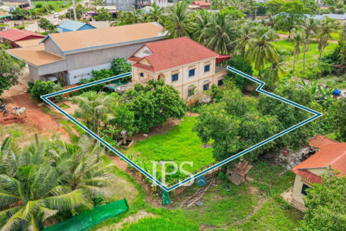 3 Bedroom House and Land For Sale - Chreav
