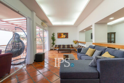 4 Bedroom Apartment For Rent - Chroy Changvar