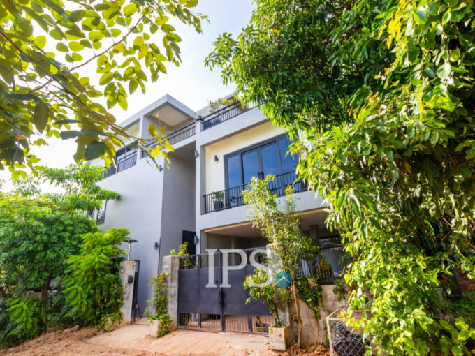 4 Bedroom Villa For Rent - Sala Kamreuk