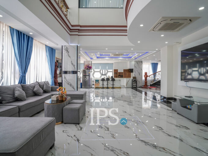 4 Bedroom Duplex Penthouse Serviced Apartment For Rent - Toul Tum Poung 1