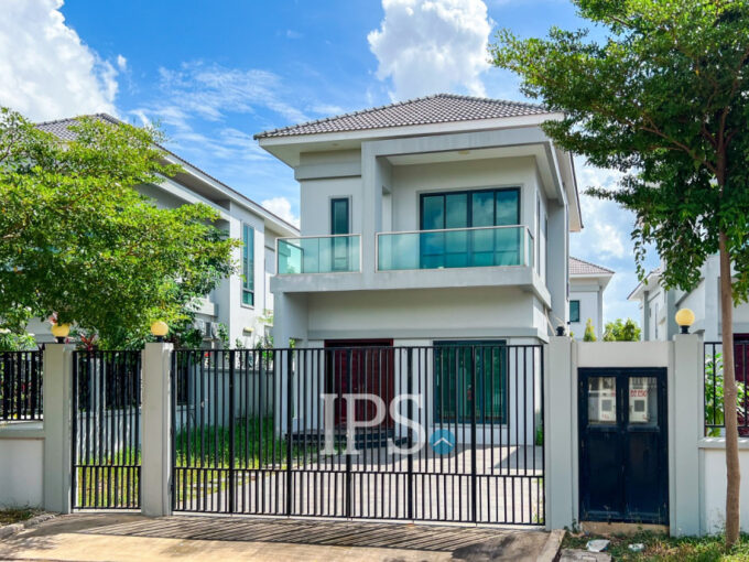 3 Bedroom Villa For Sale - Borey Tourism