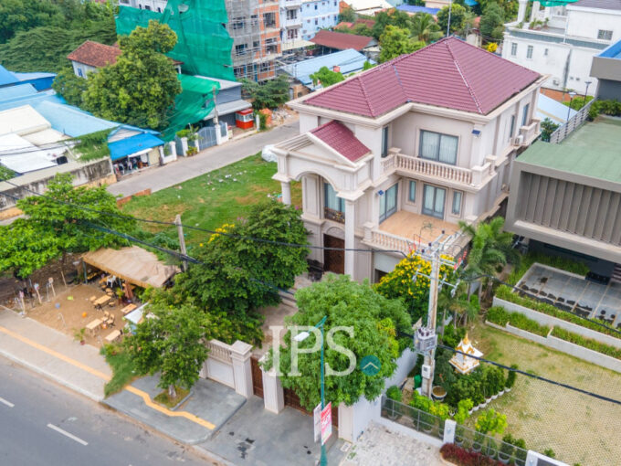 4 Bedroom Villa For Sale - Chroy Changvar
