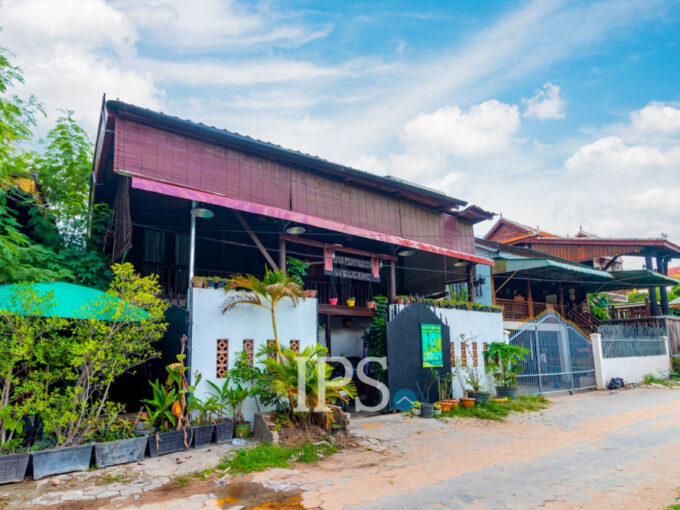 6 Bedroom Villa For Sale - Svay Dangkum