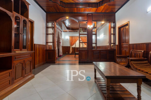 2 Bedroom Apartment For Rent - Slor Kram