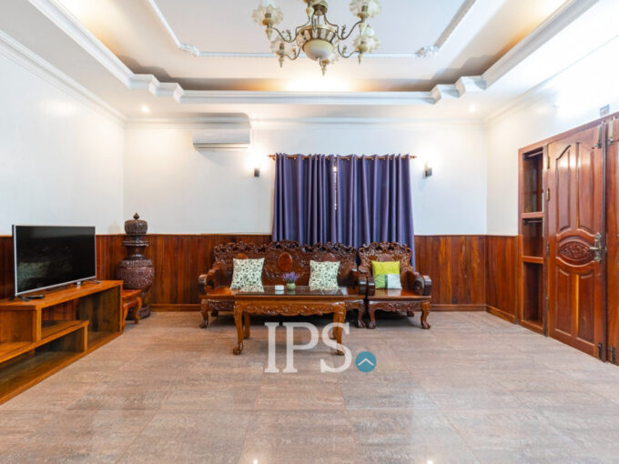 3 Bedroom Apartment For Rent - Svay Dangkum