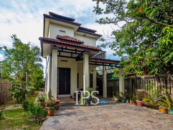 3 Bedroom Villa For Rent- Svay Dangkum